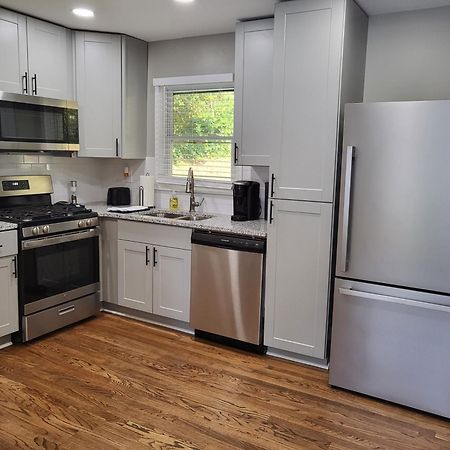 Rare Find! Private Heated Pool & Spa - Entire Home Near Atl City Center 애틀랜타 외부 사진