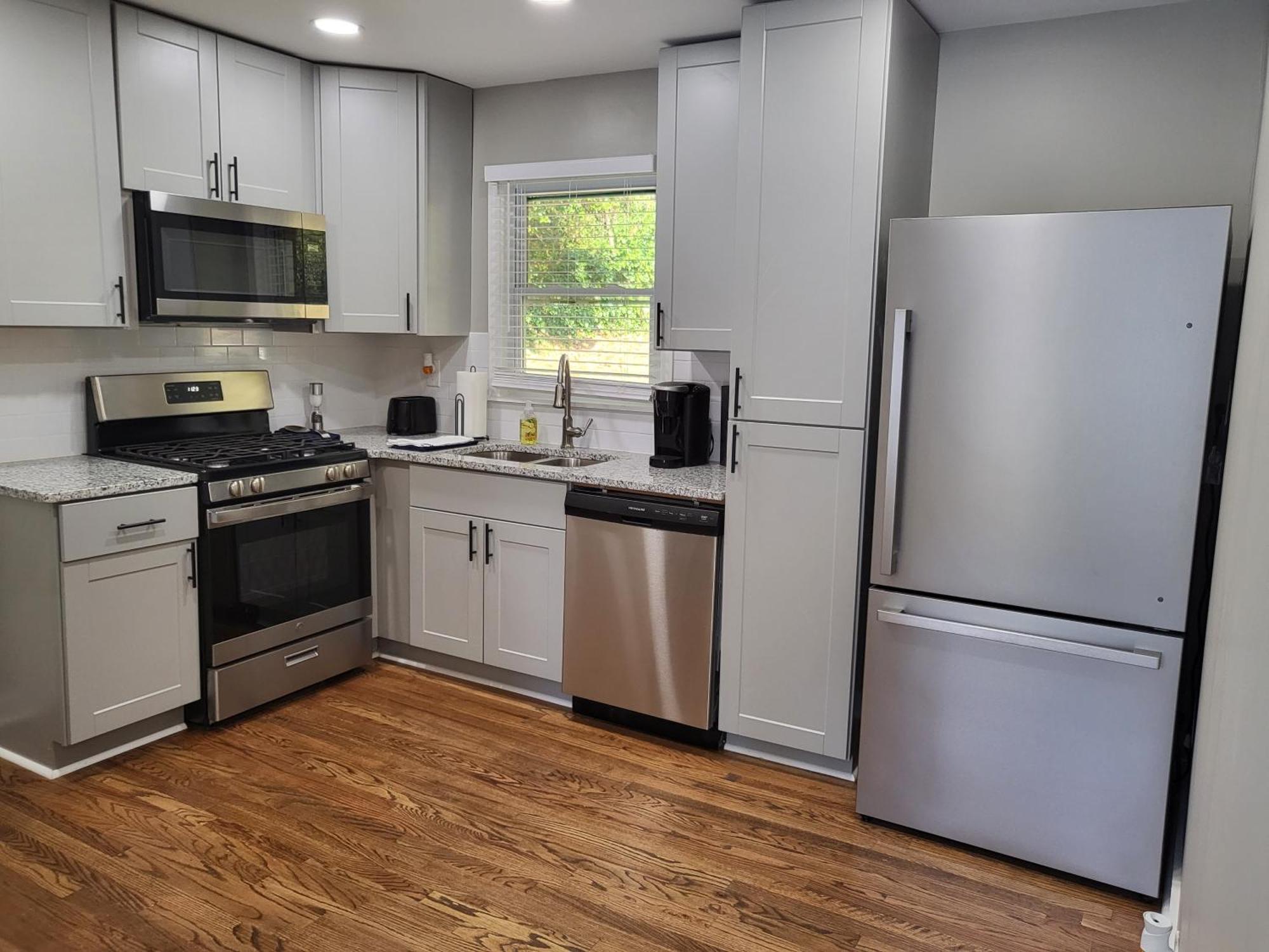 Rare Find! Private Heated Pool & Spa - Entire Home Near Atl City Center 애틀랜타 외부 사진